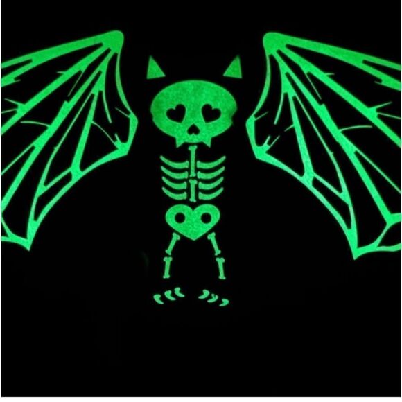 Betsey Johnson XO Wings Black Patent Leather Glow-In-The-Dark Bat Crossover. - Picture 9 of 9